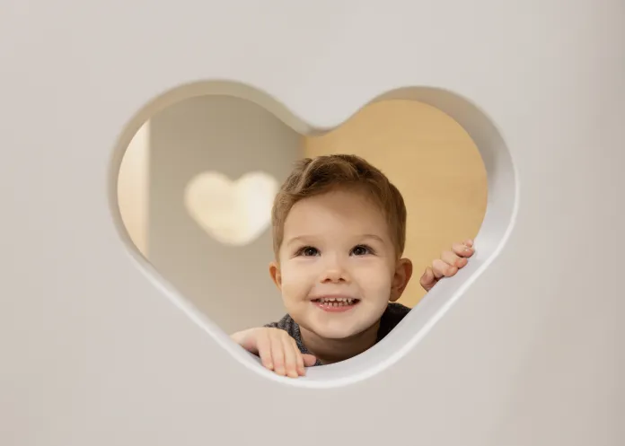 Heartworks Hear frame photo 